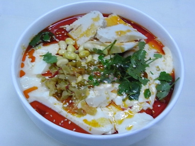 咸辣清香，爽滑利口美食之豆花